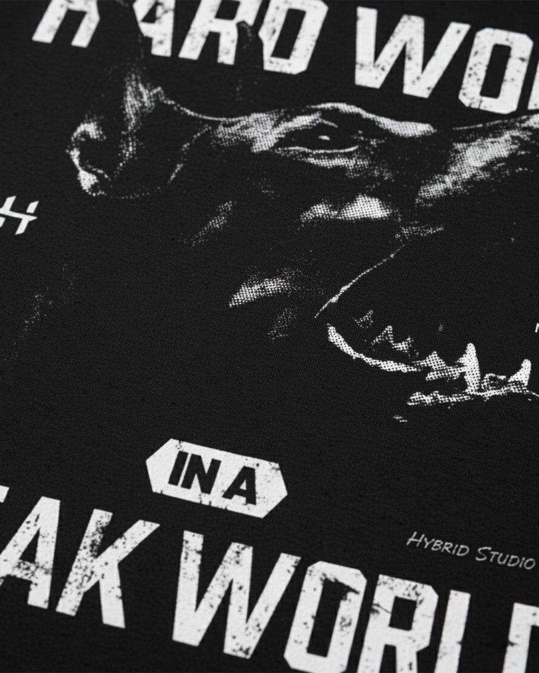 TRICOU OVERSIZED "HARD WORK IN A WEAK WORLD" NEGRU