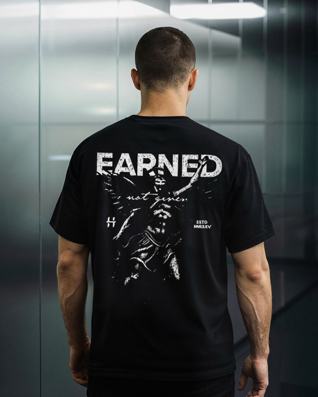 TRICOU OVERSIZED "EARNED NOT GIVEN" NEGRU
